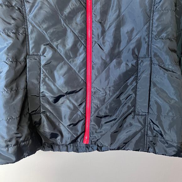 ✨Tommy Hilfiger Quilted Jacket Women Medium Navy Blue Red Trim Lightweight Coat - Picture 2 of 9
